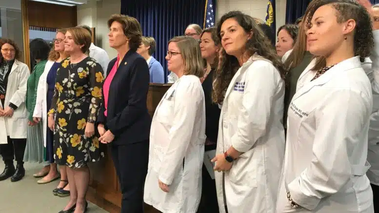 Docs visit legislature to oppose abortion limits